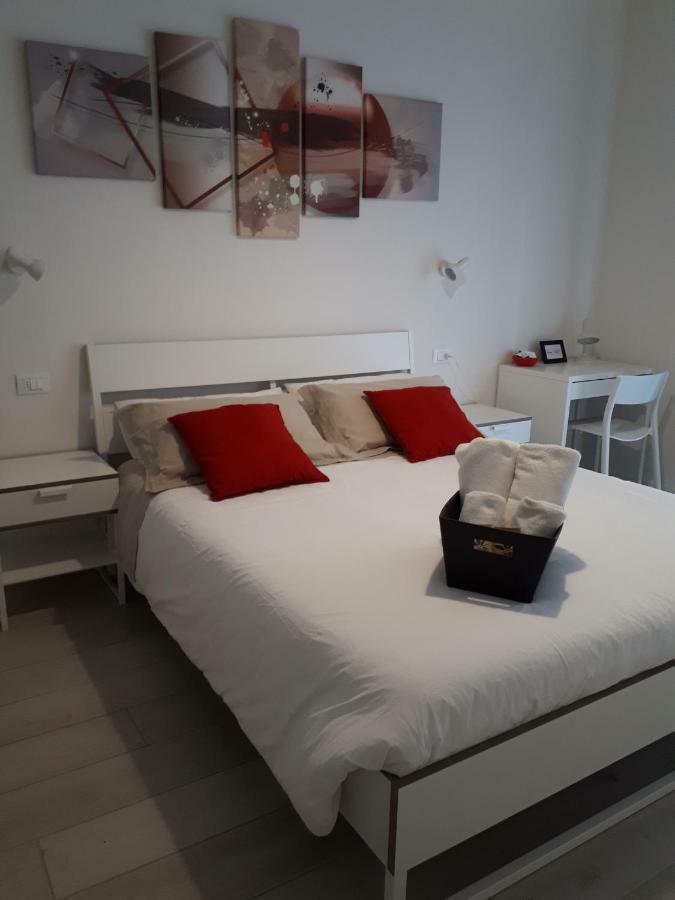 Soleluna Fiera 6 Rooms Boloňa Exteriér fotografie